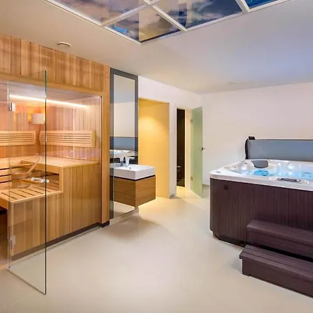 Sleeps 8 With Pool Air Con And Wifi Villa *